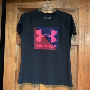 Girls’ Underarmour T-shirt
